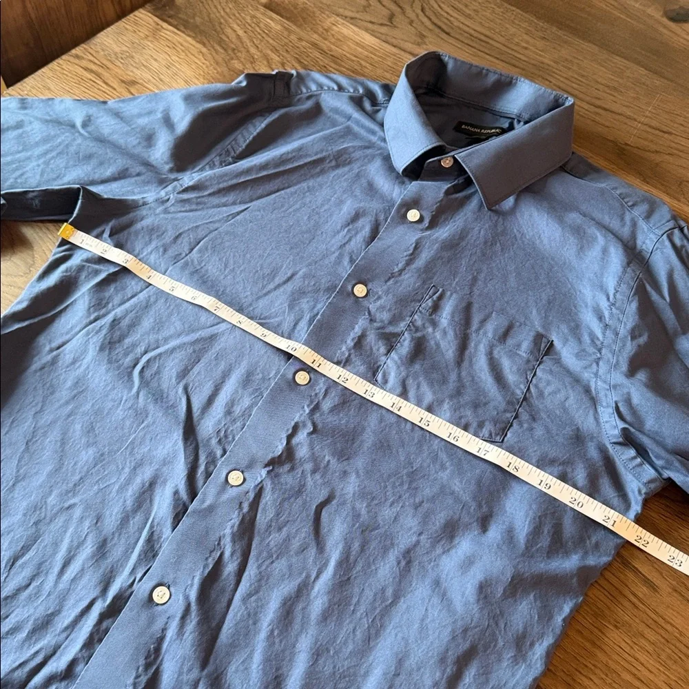 Banana Republic Men's Large Blue Dress Shirt